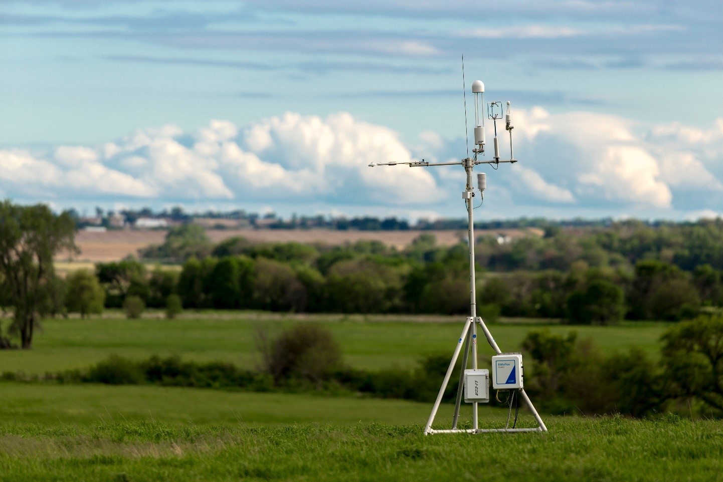 691acdb36340e.jpg LI-7500开路.jpg